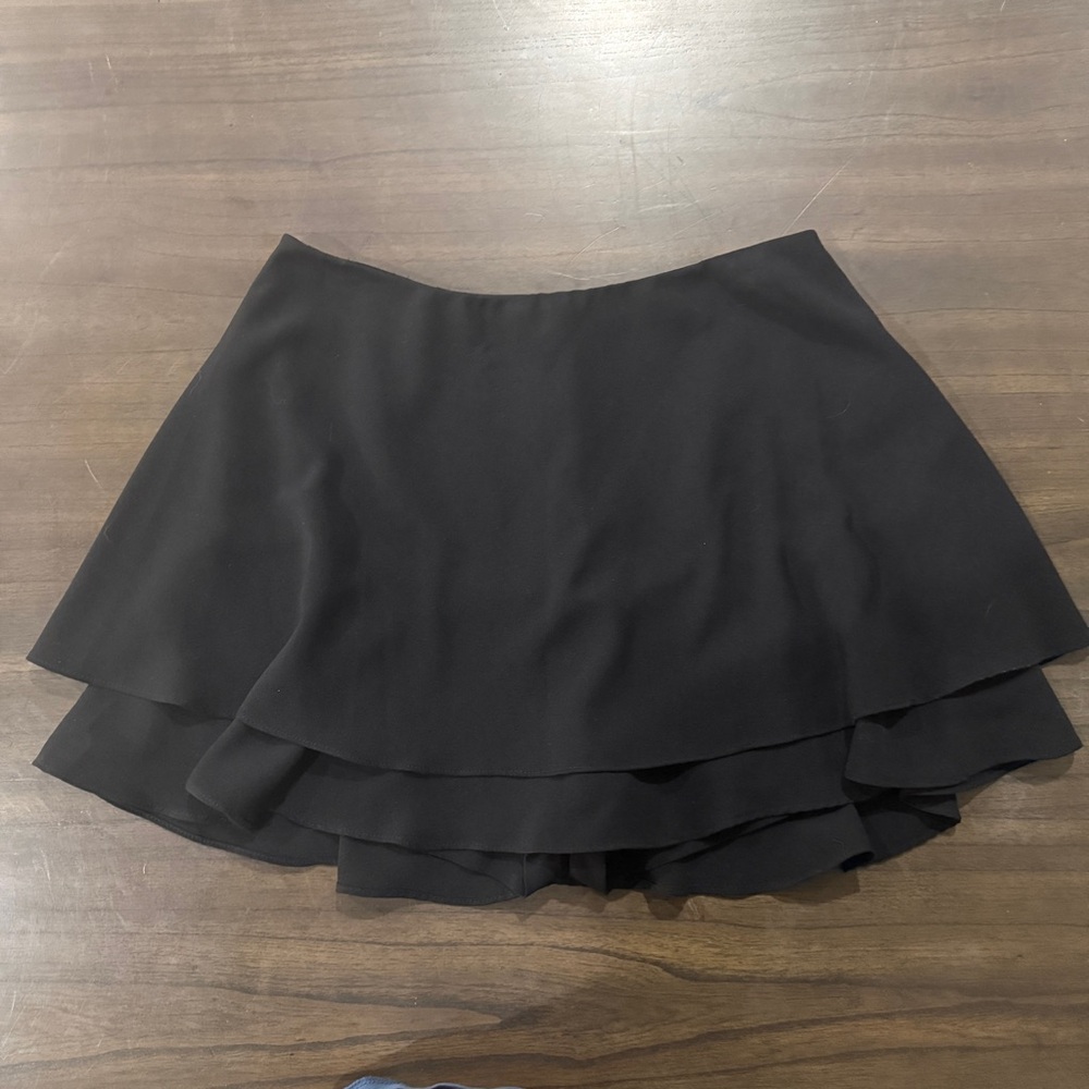 Lavish Boutique Elegant Black Layered Women's Skort